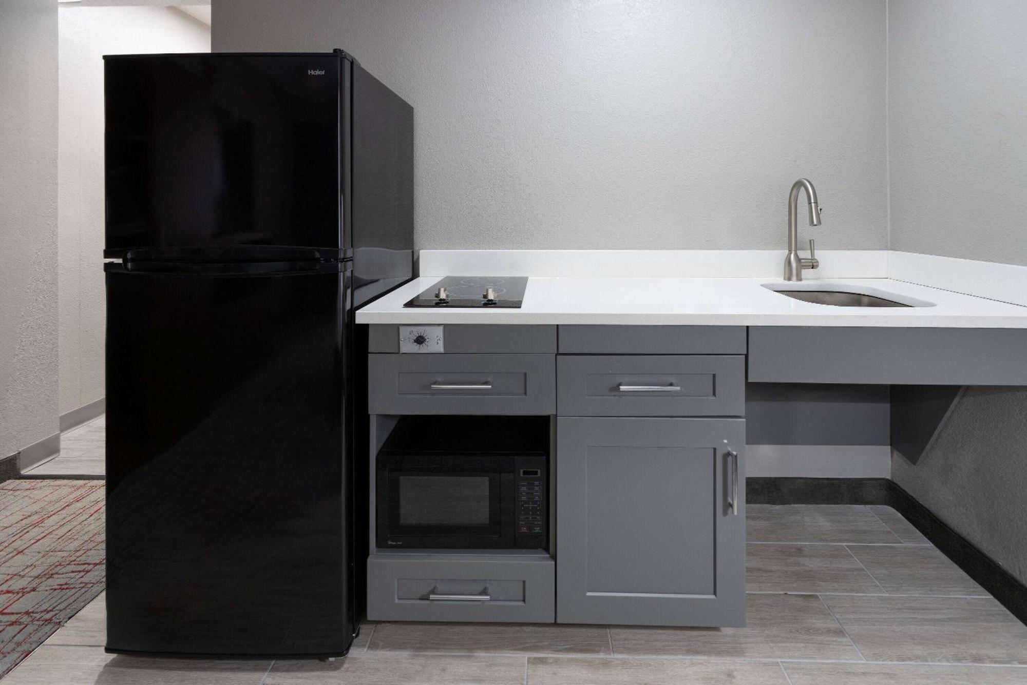 Hawthorn Extended Stay By Wyndham Columbia-Ft Jackson ภายนอก รูปภาพ